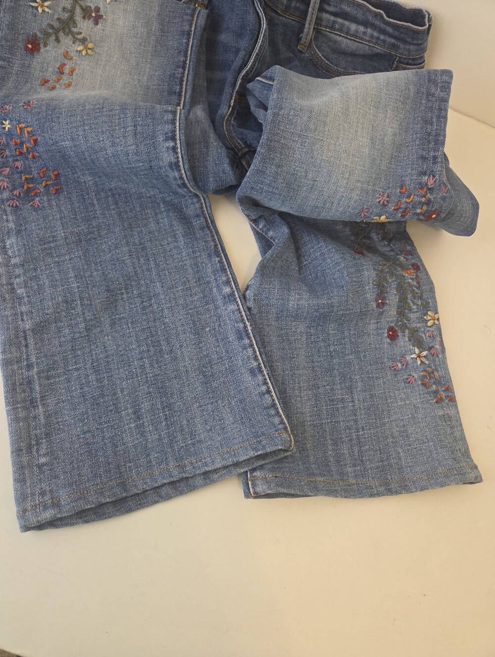 Driftwood Kelly Artisan Embroidered Floral & Vine Boot Cut Jeans Size 27 - Picture 8 of 8